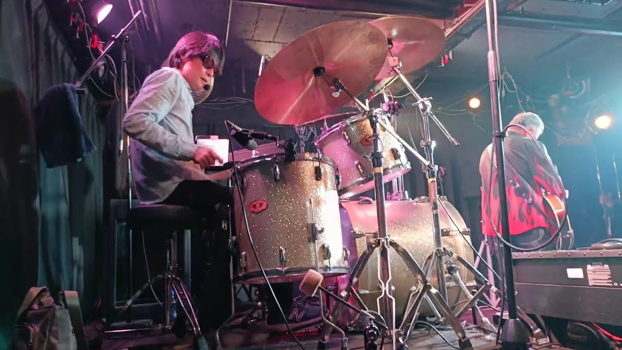2026/01/11TheCrazyJets@ロクセット(🥁横アングル)