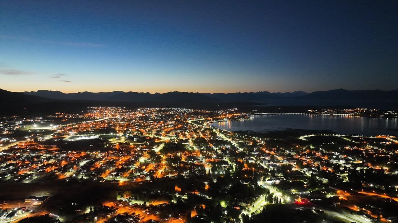 El Calafate de noche :  Cámaras en vivo. Disfruta la noche de la Patagonia Clima y Paisajes