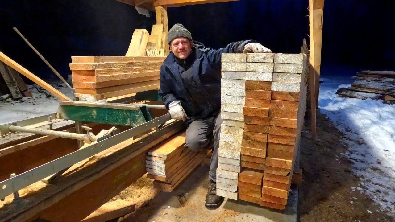Cutting Lumber For BEGINNERS // Erik's FIRST TIME Solo On The Sawmill // Woodland Mills HM130 Max