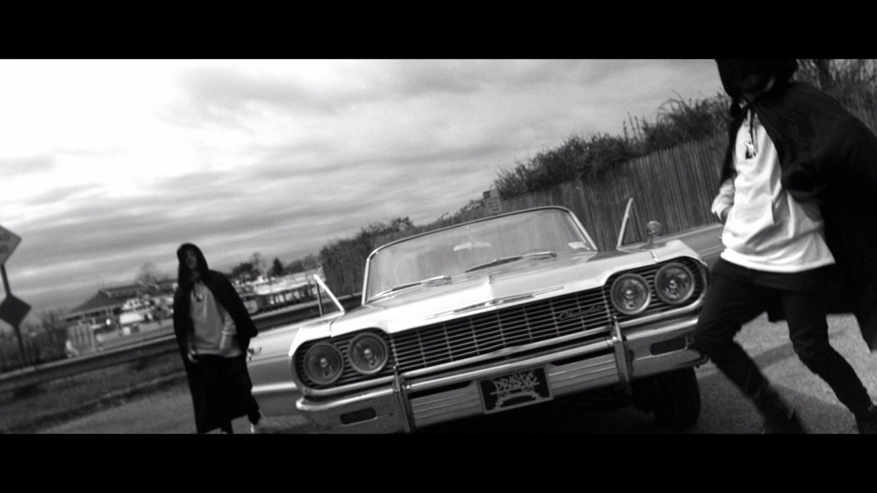 The Doppelgangaz - Roll Flee (feat. Tnava) [Official Video]