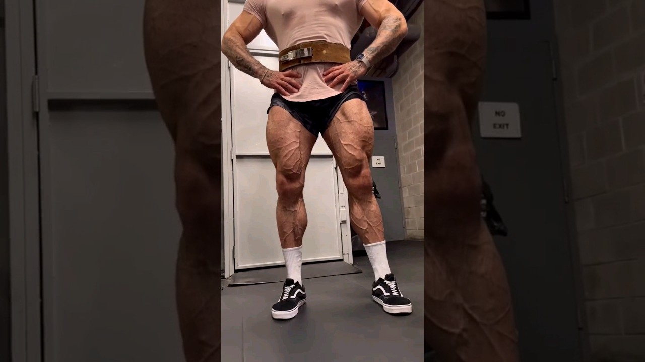 6'10 Bodybuilder  Lucas Lakutsin!