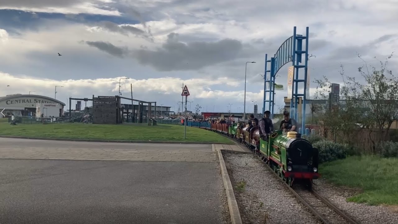 Spectacular Everything Goes Gala - Rhyl Miniature Railway 2023 - Inc QUADRUPLE HEADER