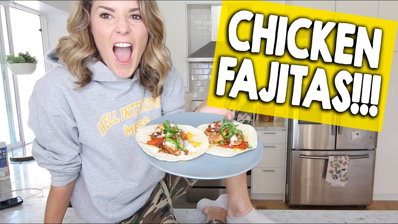 I TRIED TO MAKE CHICKEN FAJITAS // Grace Helbig