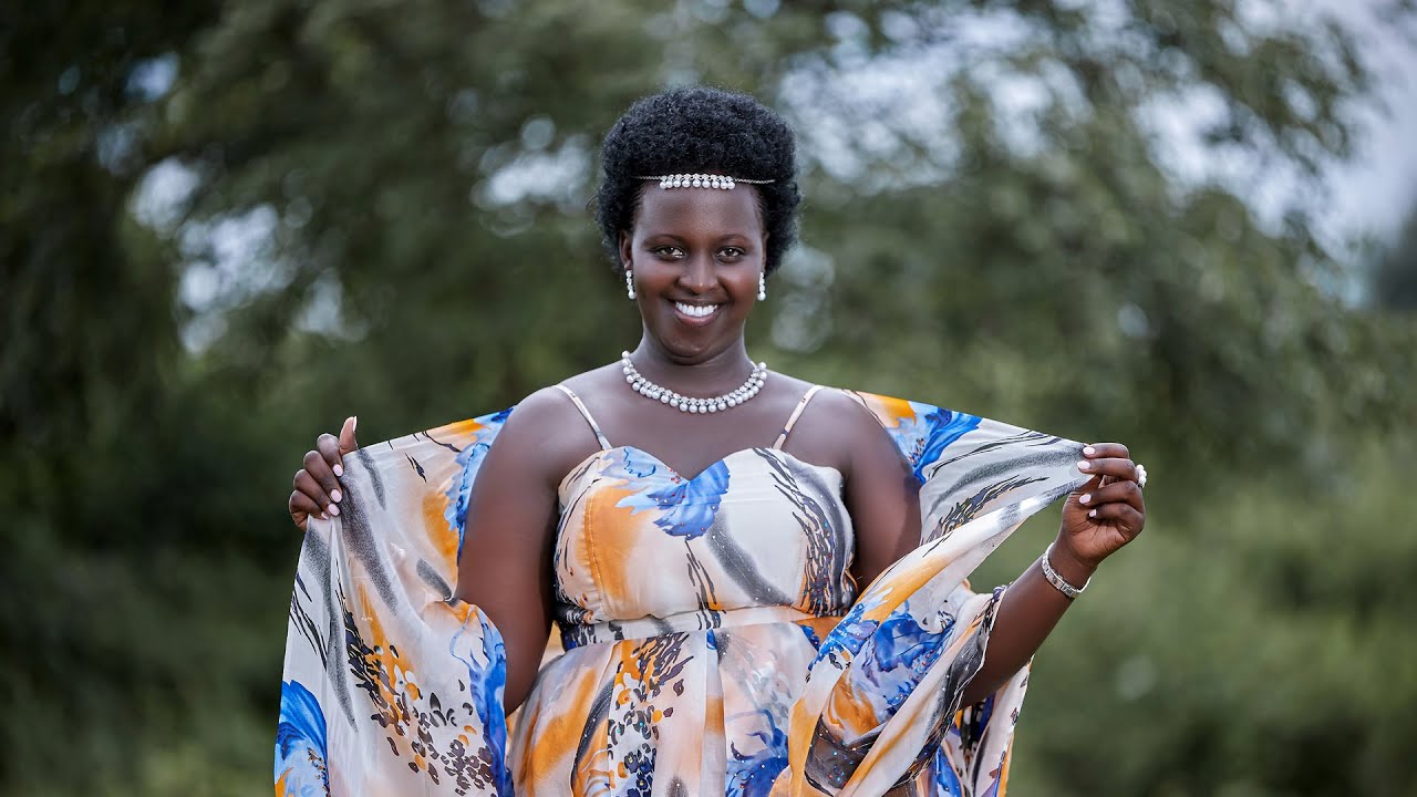 Apophia's (katene) Kuhingira. #nickgraphicsug