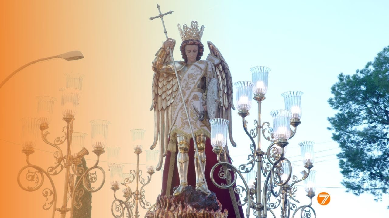Llíria celebra la tradicional Baixà de Sant Miquel