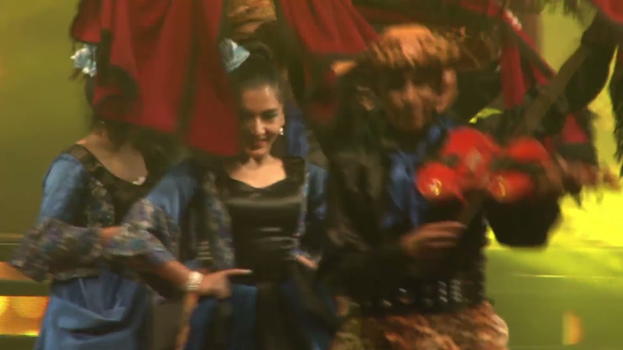 63 BALLET ANDA LUZ DE TARIJA – CHAQUEÑO