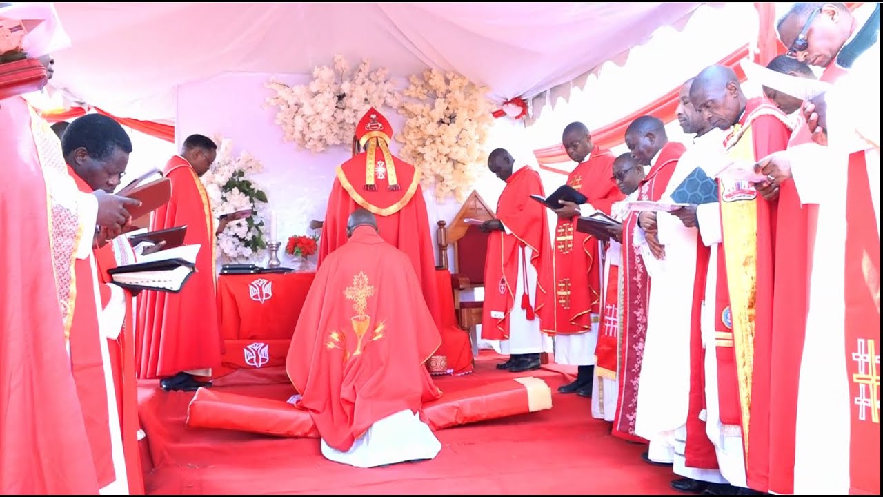 IBADA YA UZINDUZI WA JUBILEE YA MIAKA 125 YA INJILI NA KUMUINGIZA KAZINI MSAIDIZI WA ASKOFU DMW