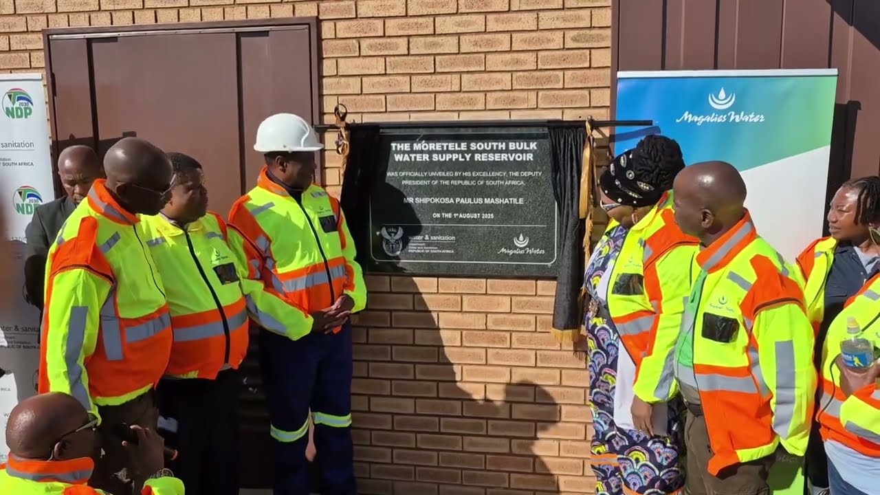 Deputy President Paul Mashatile hands over 25ML reservoir