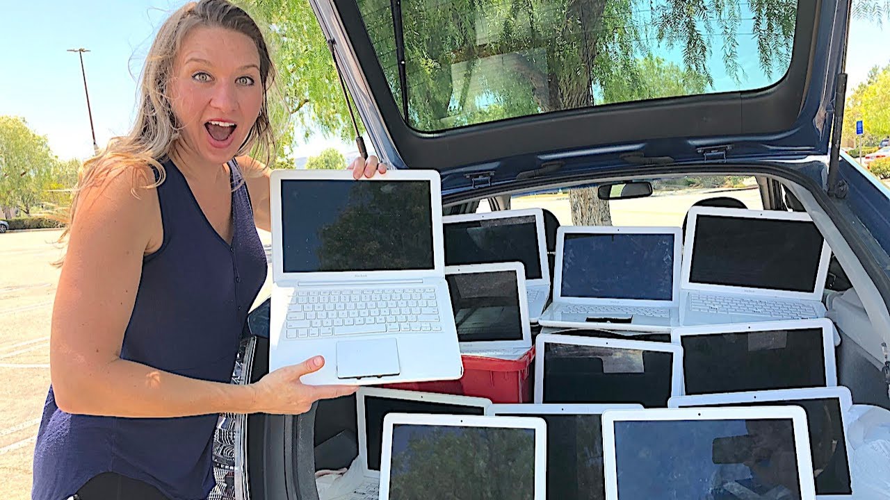 Dumpster Diving- Amazing! 12 Apple Macbooks in the Trash!