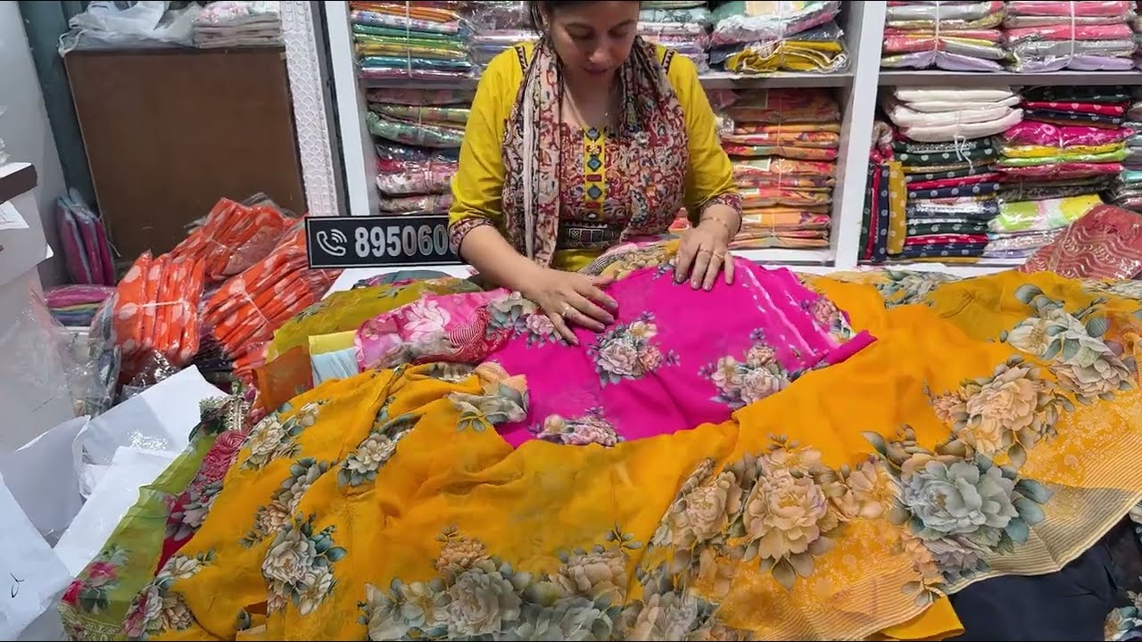 सब सूट बन के तैयार है जल्दी से अपने सूट ले लो फिर ना बोलना हमे नहीं मिला 👉8950608489