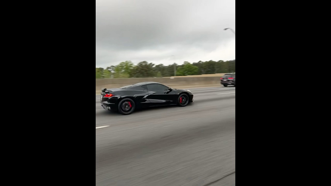 This Chevrolet Corvette C8 looks good and It went super fast 