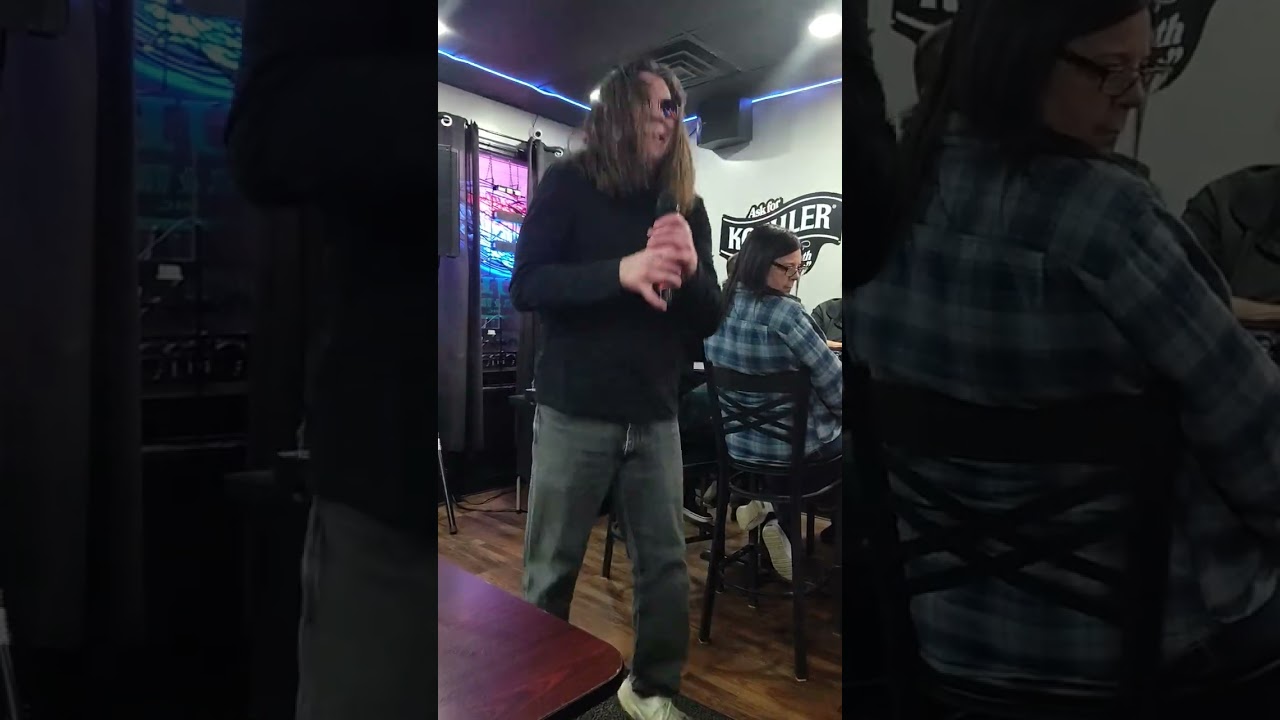 Dozxy in karaoke