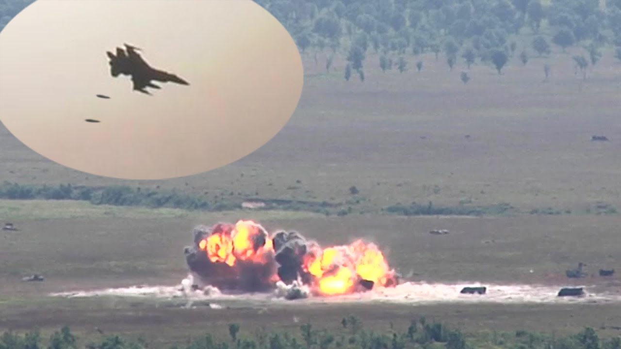 F-16s Drop 500lb Bombs During Live Exercise