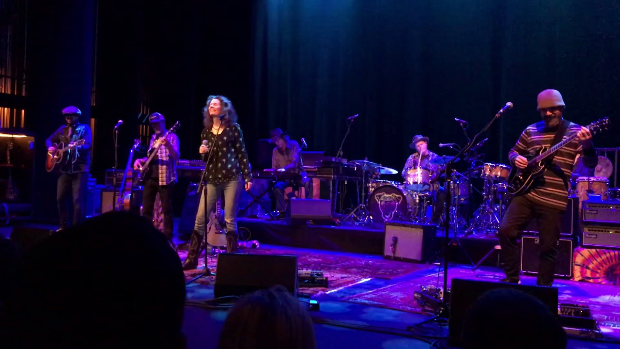 Nothing- Edie Brickell & New Bohemians