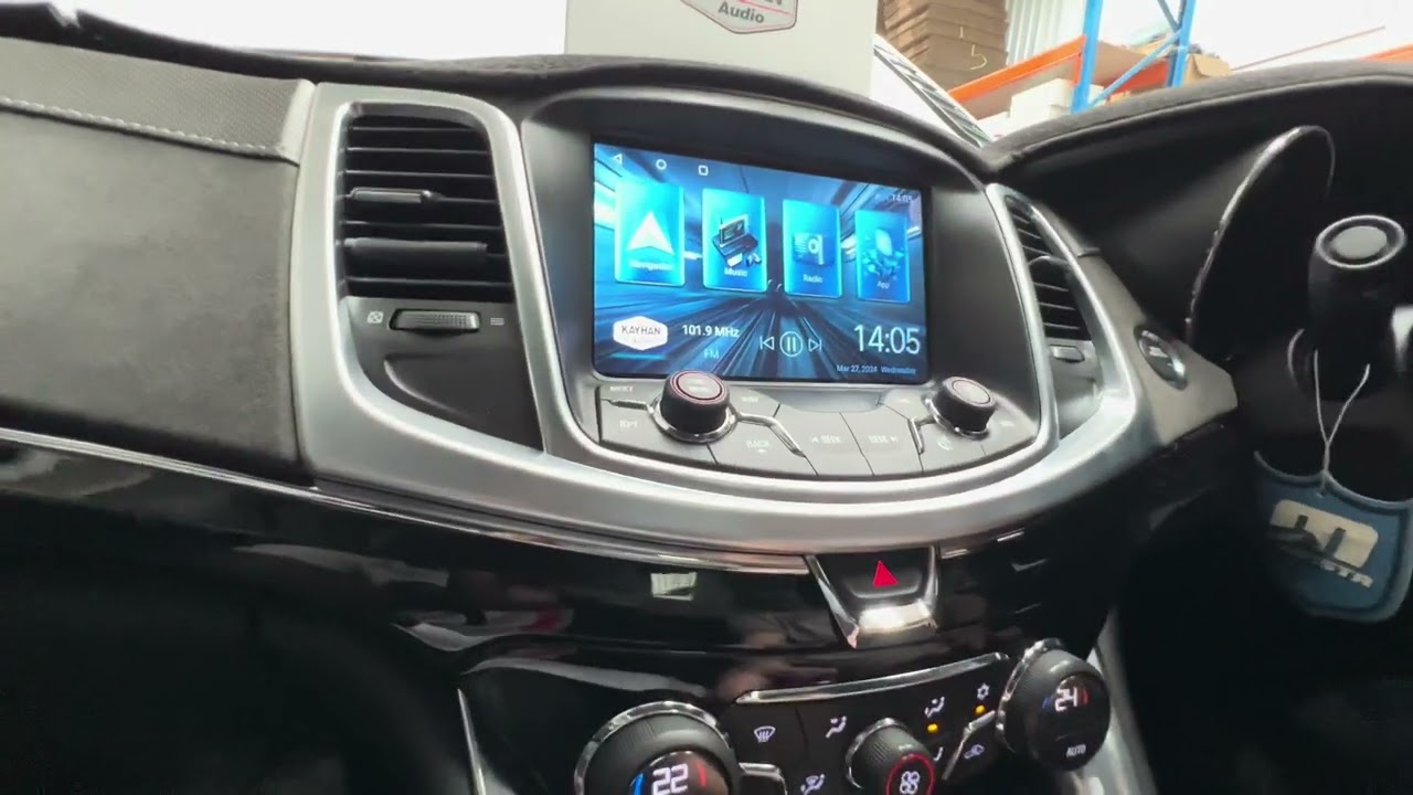 HOLDEN COMMODORE VF CarPlay Kayhan Audio V6 with 3D 360 camera full intro