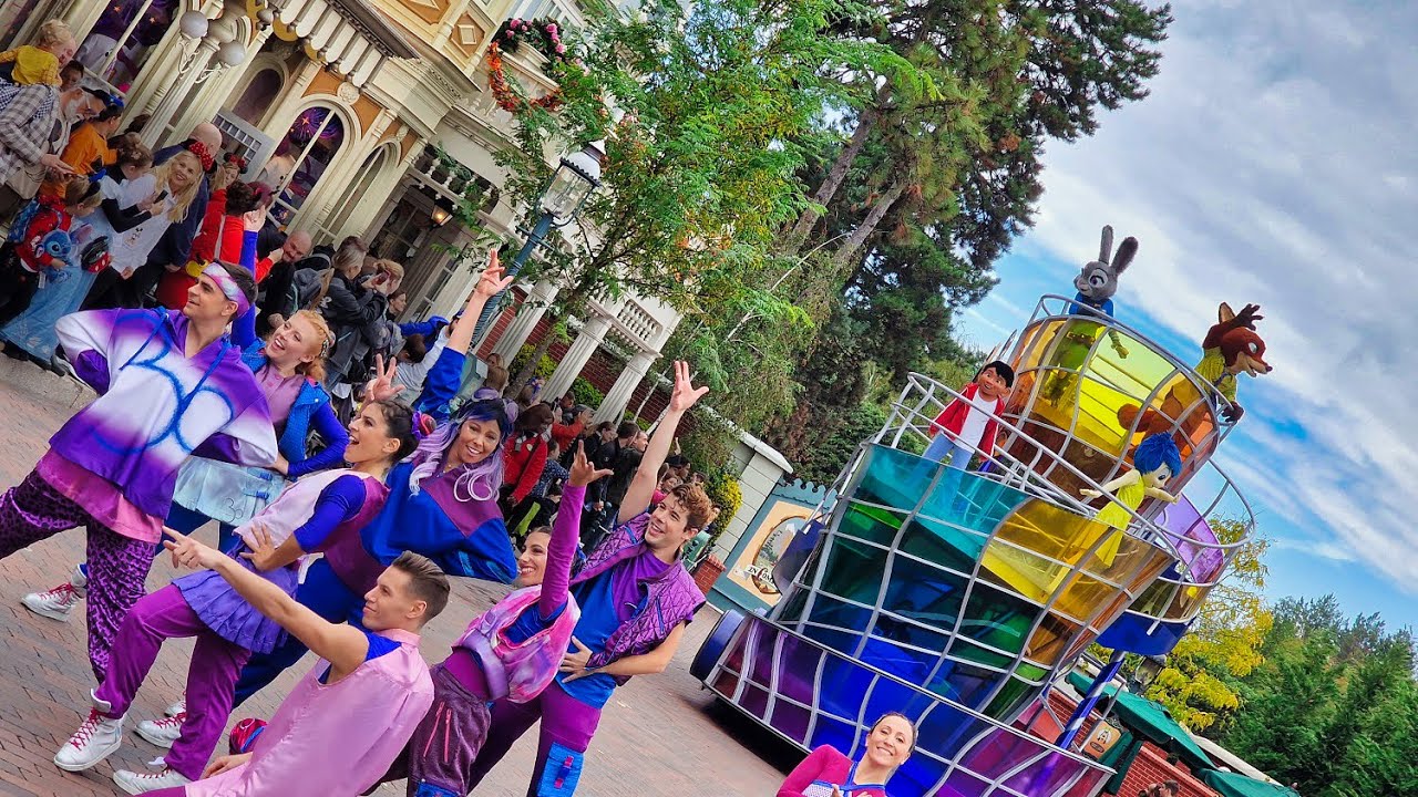 [4K] It’s Time to Shine - 30th anniversary Happening - Disneyland Paris