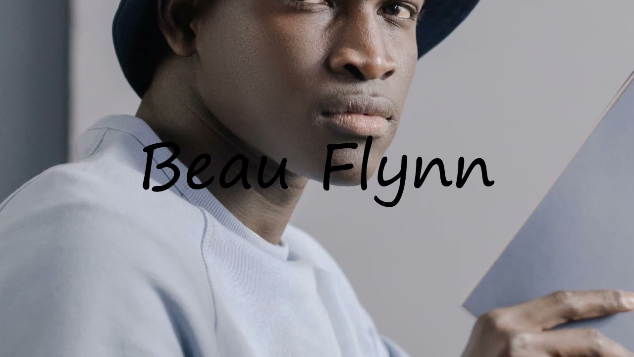 How to pronounce Beau Flynn in English?