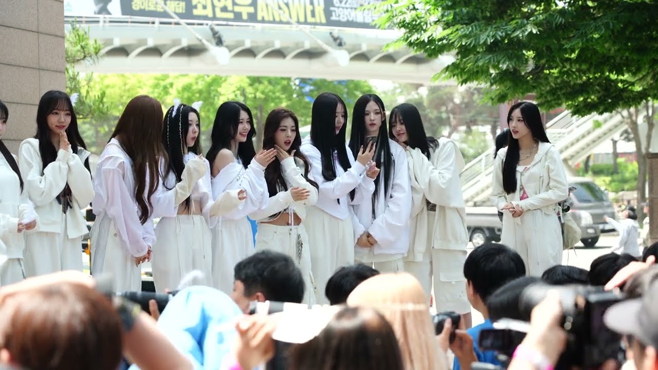 240522 트리플에스(tripleS) 'mini fanmeeting' 4K30p 직캠(fancam) @Showchampion