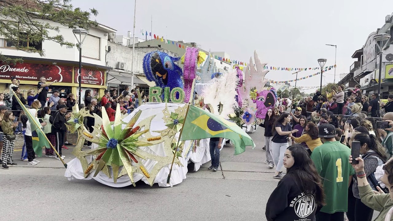 Villa Gesell. Desfile de Carrozas. Fiesta Nacional de la Diversidad Cultural 4K. #villagesell #4k