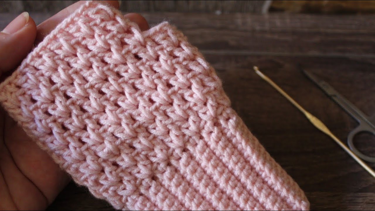 “Easy Fingerless Gloves | Perfect Crochet Gift Idea 🎁” #crochetgiftideas #crochetgloves 