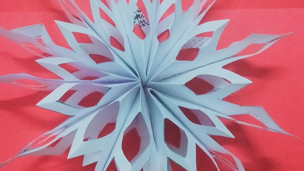 Snowflake Paper Craft ❄️//Paper Snowflake #Shorts #youtubeshorts