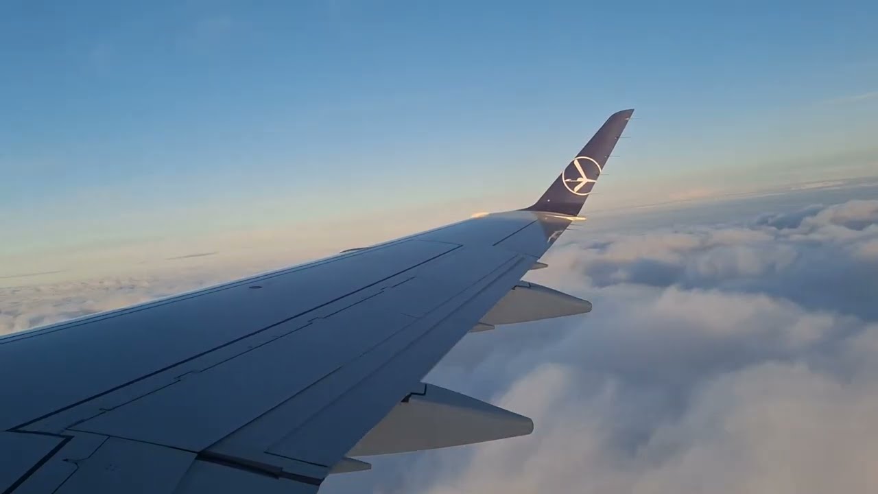 Take Off from Zagreb (Croatia 🇭🇷) on a LOT Polish Airlines Embraer E175 aircraft