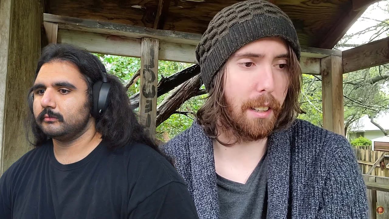 Esfand Reacts to About my mom.