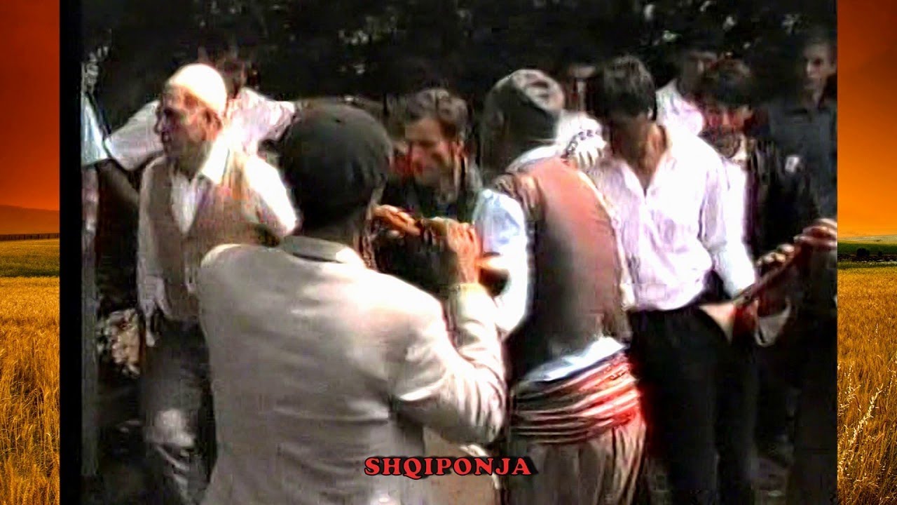 DASMAT E VITEVE 1989 NE GOLLAK =PRITJA E KRYSHQVE DHE VALLE ME TUPANA