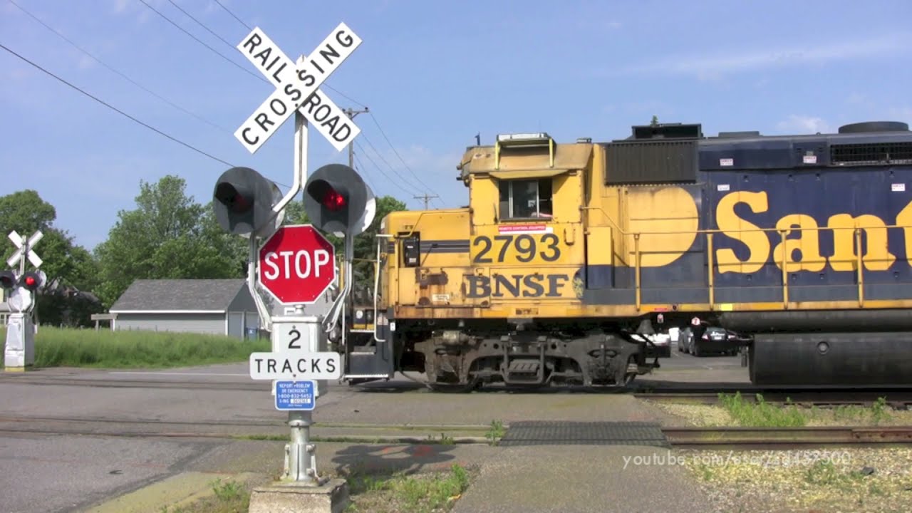 Rare Griswold crossing signals on the BNSF in Minneapolis