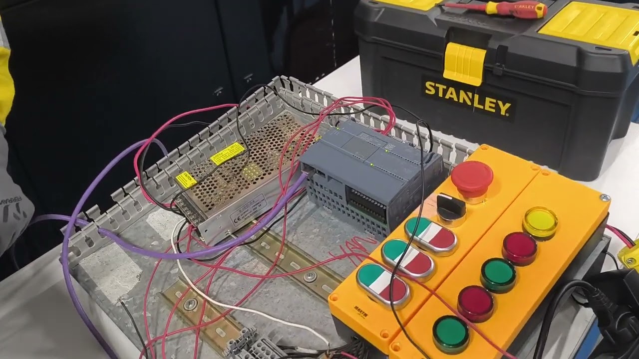 Control de temperatura en sistema de ventilación industrial - PLC Tia Portal V17 - sensor analógico