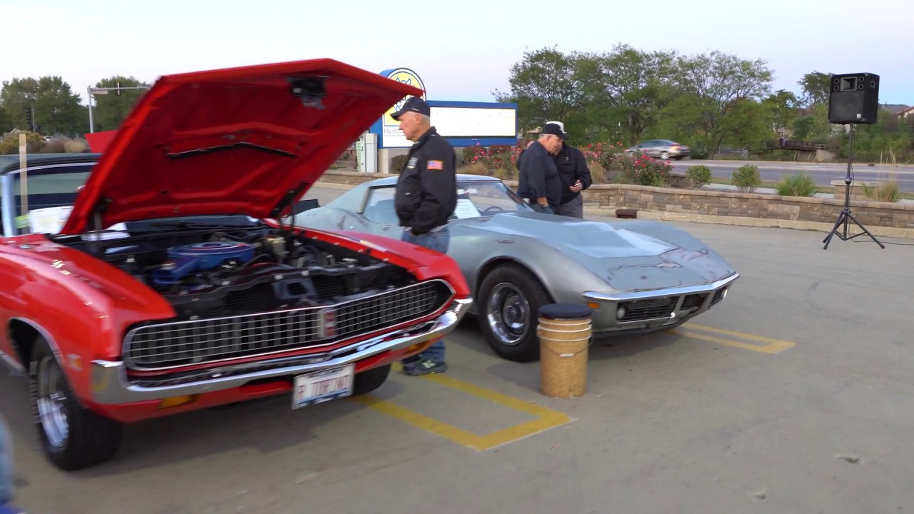 Chicago cruise night muscle cars