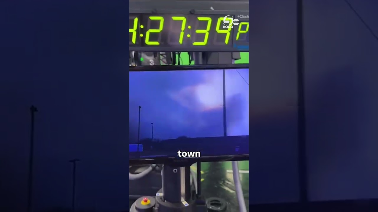 Wildfires prompt evacuations in Woodward