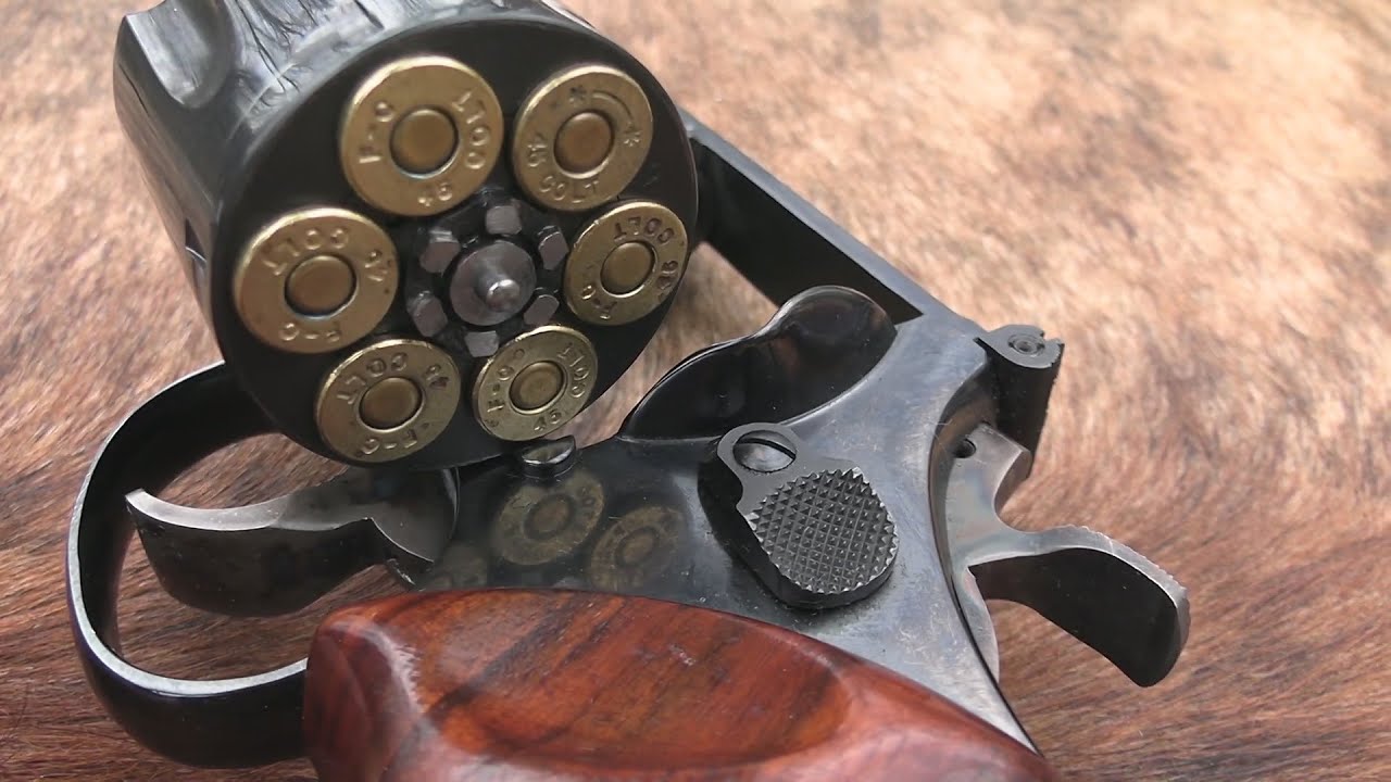 Smith & Wesson Модель 25-5 .45 Colt