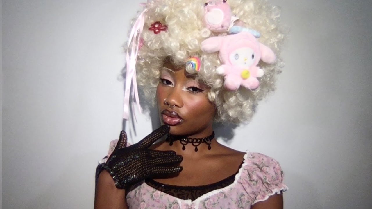 if marie antionette went to the sanrio store makeup tutorial