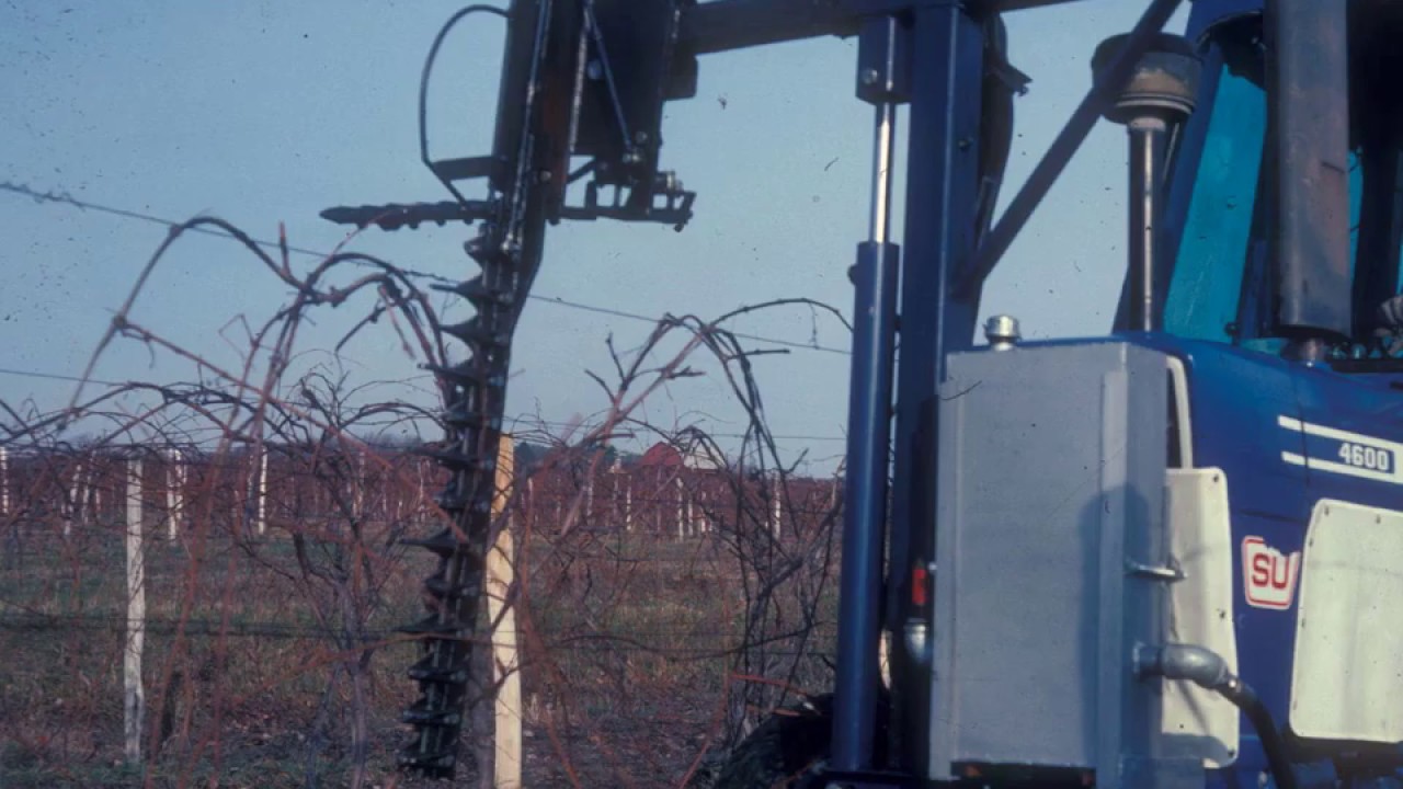 Mechanical Pruning of Grapevines - Grape Video #33