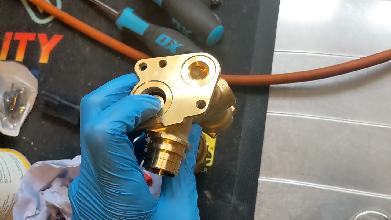 Замена распределительного клапана Vaillant Ecotec