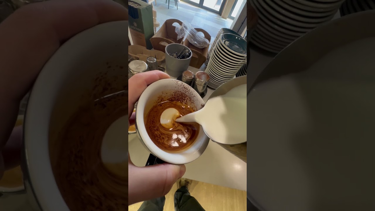 POV- Best order of the day 🤤 #satisfying #latteart #coffee #barista #cafe #cappuccino #aesthetic