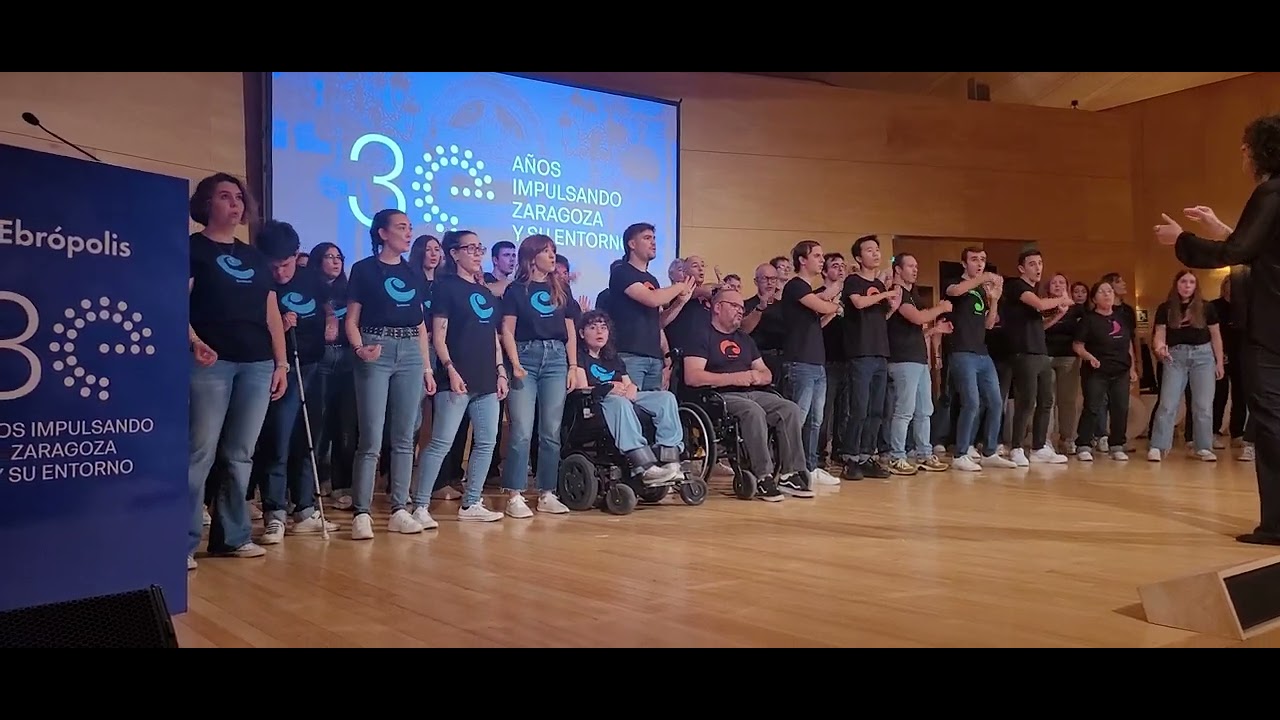 Actuación Coro Cantatutti 30 aniversario Ebrópolis