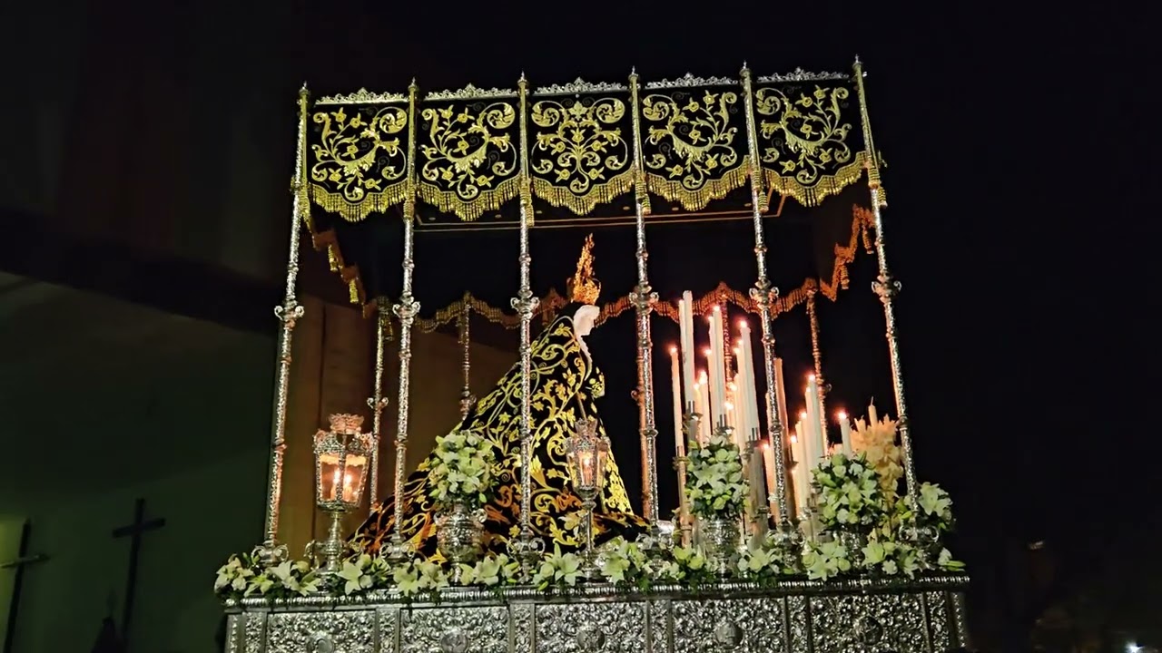 Semana Santa Astorga 2023. Procesión de la Soledad, salida de la Virgen.