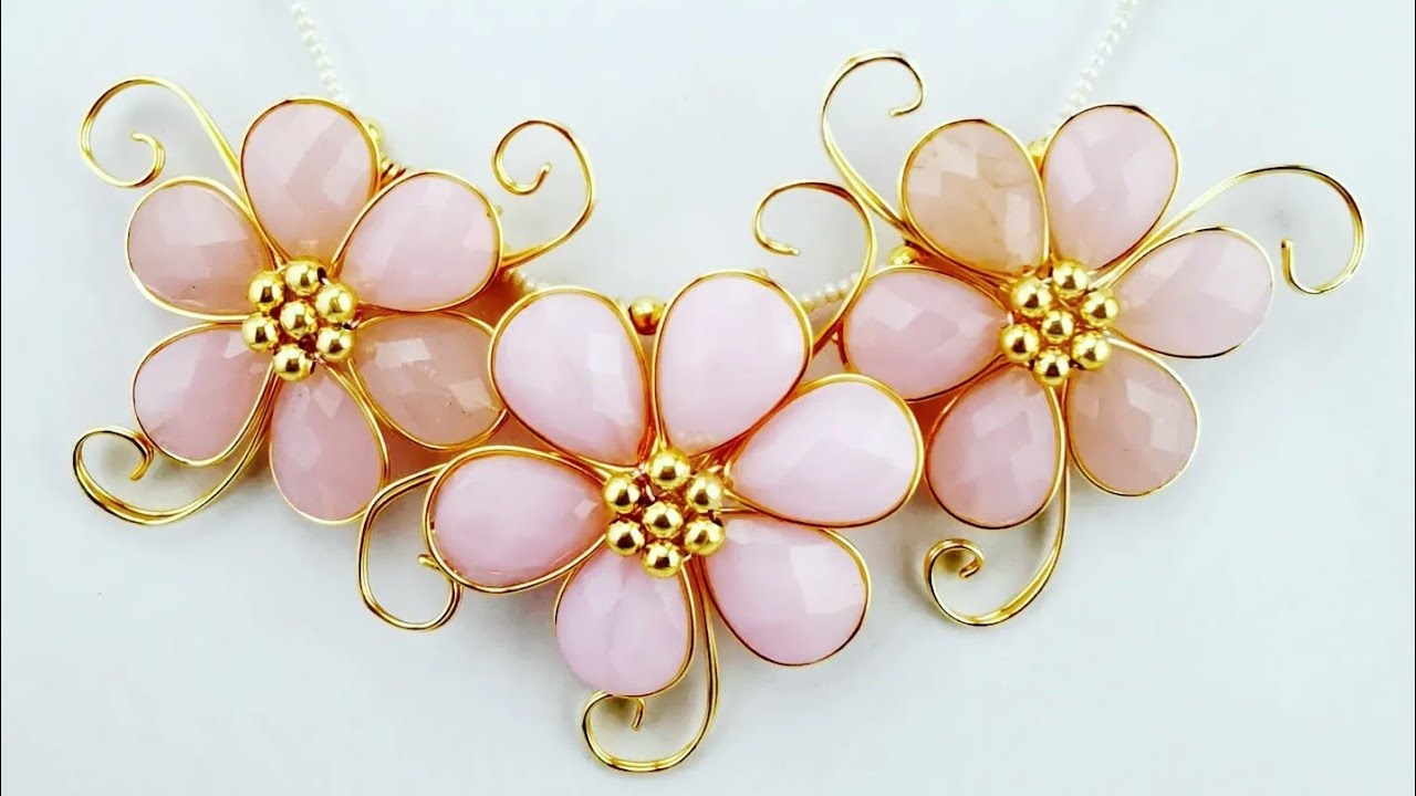 #collares  de #flores  de criztal con chapa de #oro