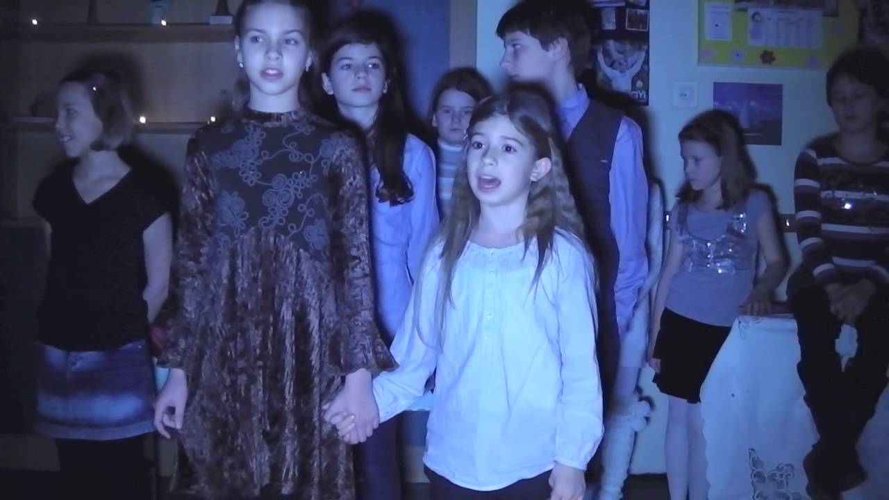 2012.12.20. a siófoki Beszédes József Általános Iskola IV.B.osztályának karácsonyi műsora