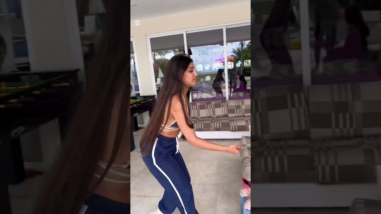 Elas se beijaram no final 😱 (#SHORT) Mans&atilde;o Movie