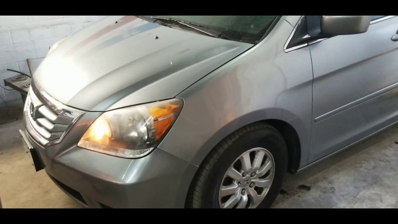 Как сбросить настройки подсветки раздвижной двери на Honda Odyssey 2005, 2006, 2007, 2008, 2009, ...