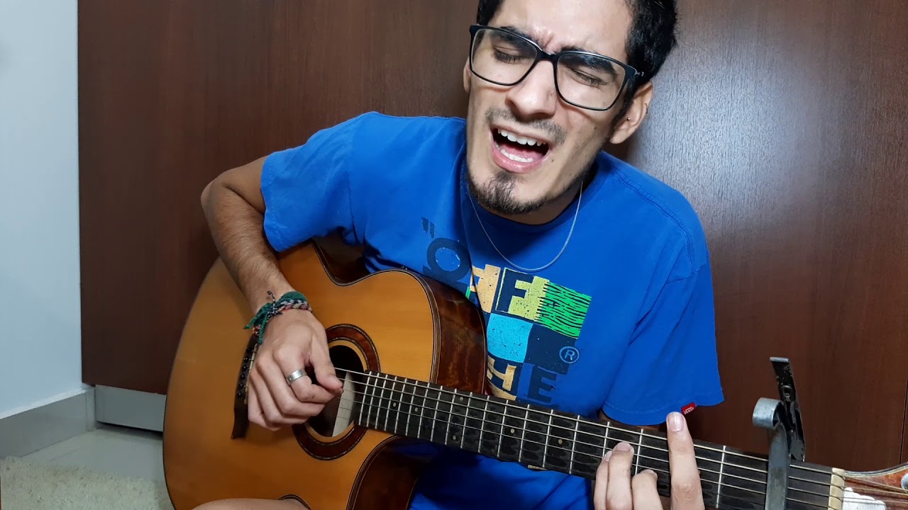 Medialuna - Camilo
