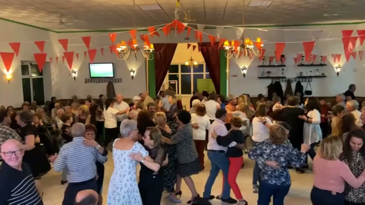 Laginha - Valsa de Vale das &Eacute;guas no Baile de S. Martinho 2023 em Barreiras Brancas