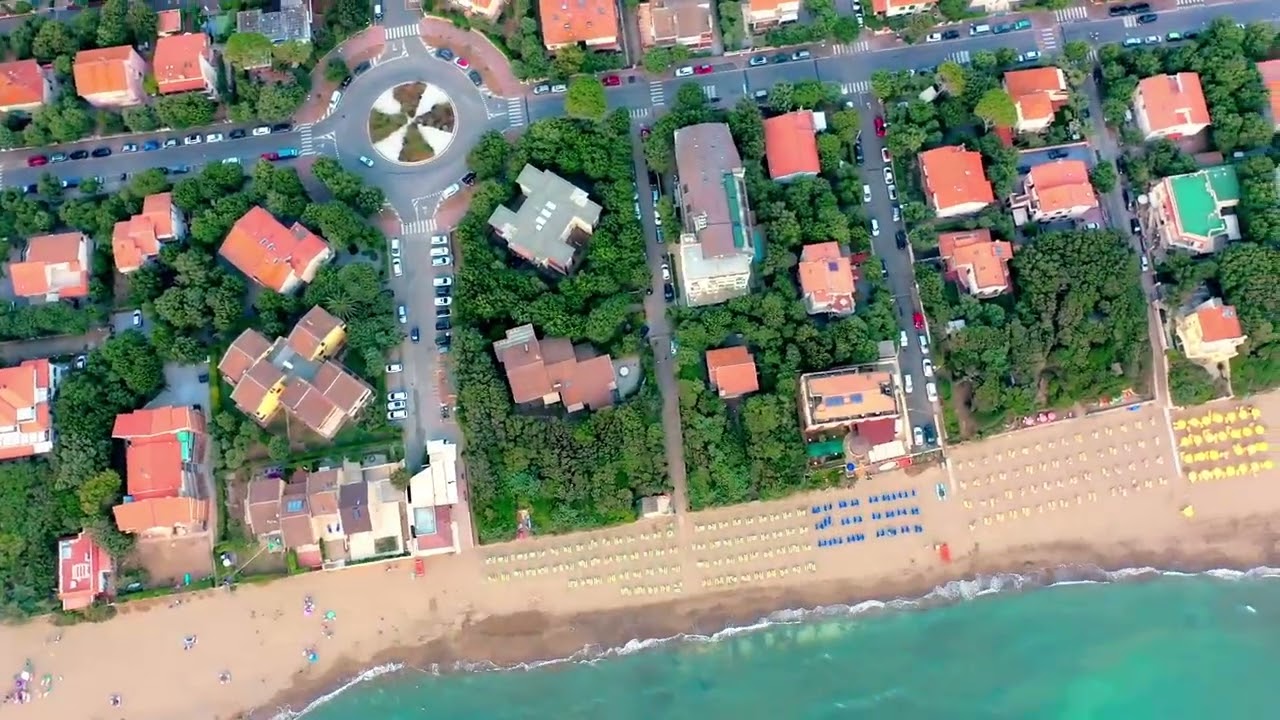 Hotel Villla Marcella Toscana a San Vincenzo al mare vista dal drone