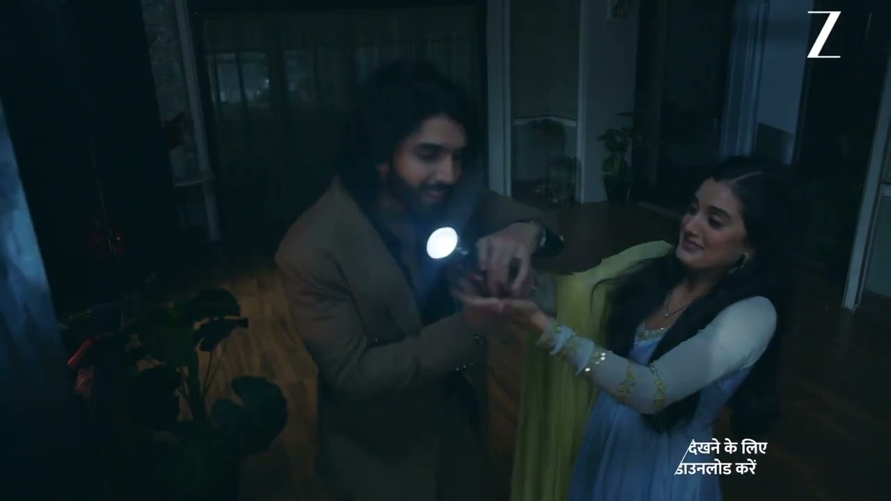 JAANE ANJAANE HUM MILE | Reet and Raghav share a playful moment.