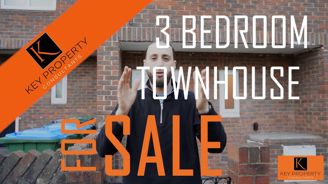 THREE BEDROOM TOWNHOUSE SET OVER THREE FLOORS -- JIM BRADLEY CLOSE, SE18