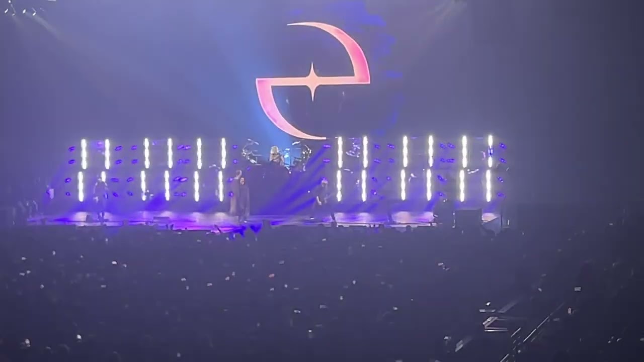 Evanescence feat. Lzzy Hale of Halestorm - Bring Me To Life - London Ontario - October 29th, 2024