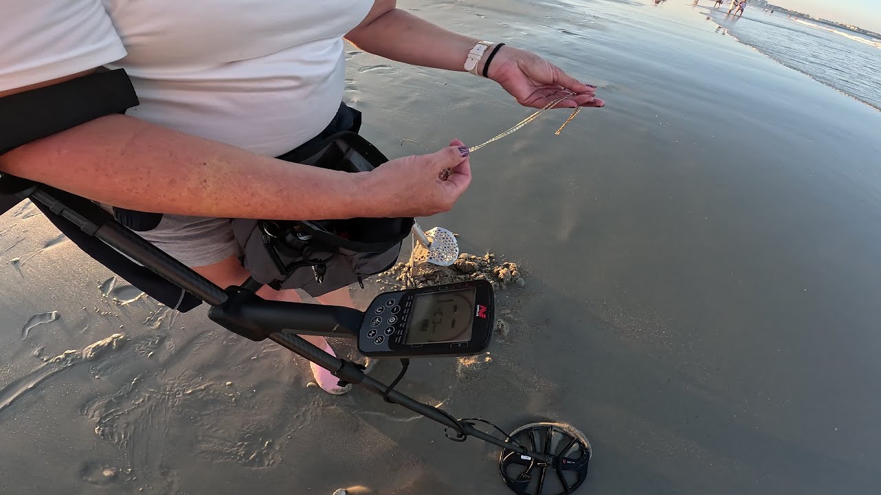 Beach Metal Detecting Hampton NH EPIC GOLD & DIAMOND FIND!